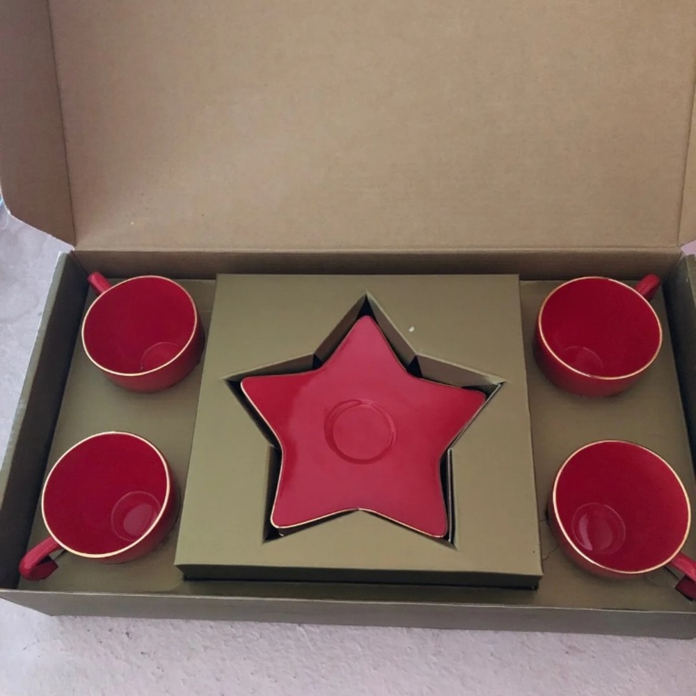 Red Holiday Star Espresso 4 piece Set